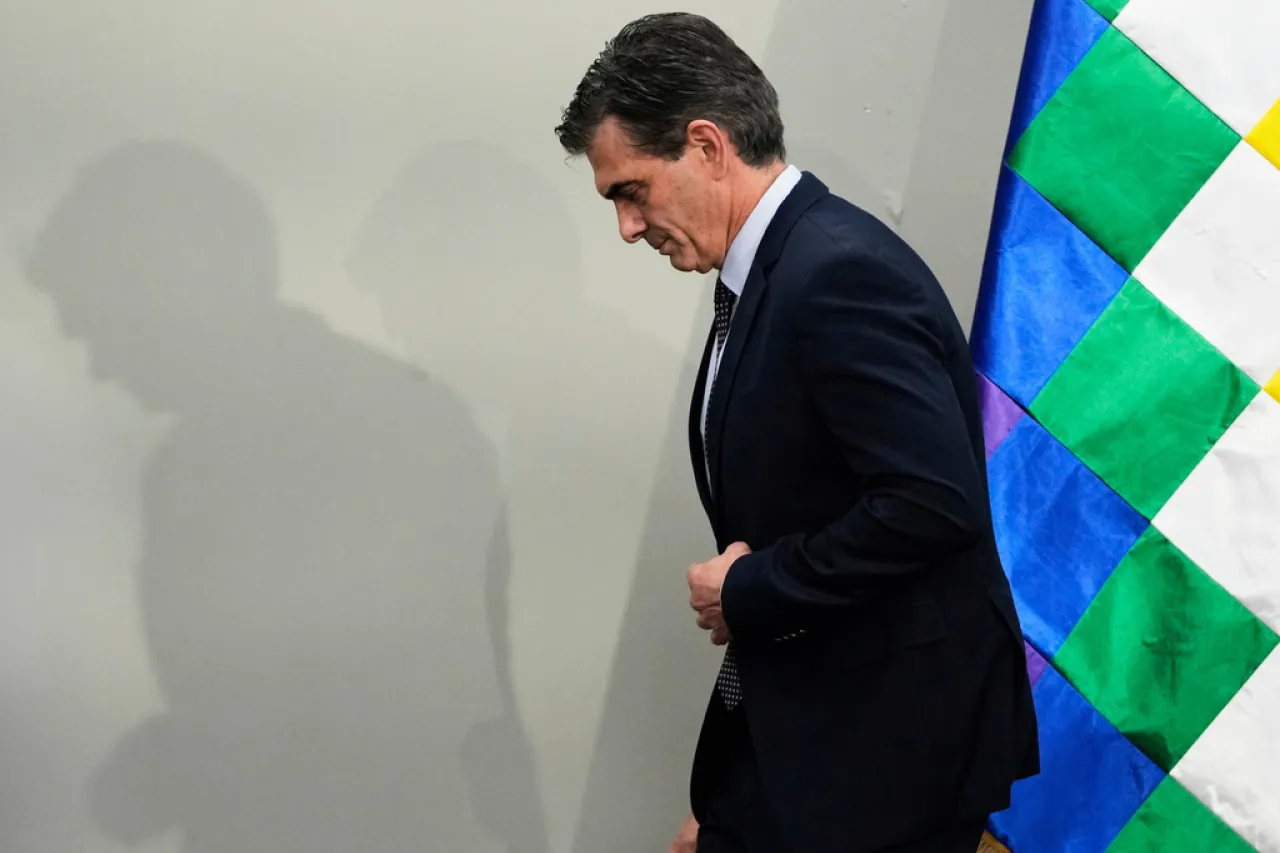 Novedoso giro en la política energética boliviana: Presidencia destituye clave medida para abordar la crisis del sector y revoluciona la forma en que se abastece el país con energía fósil.