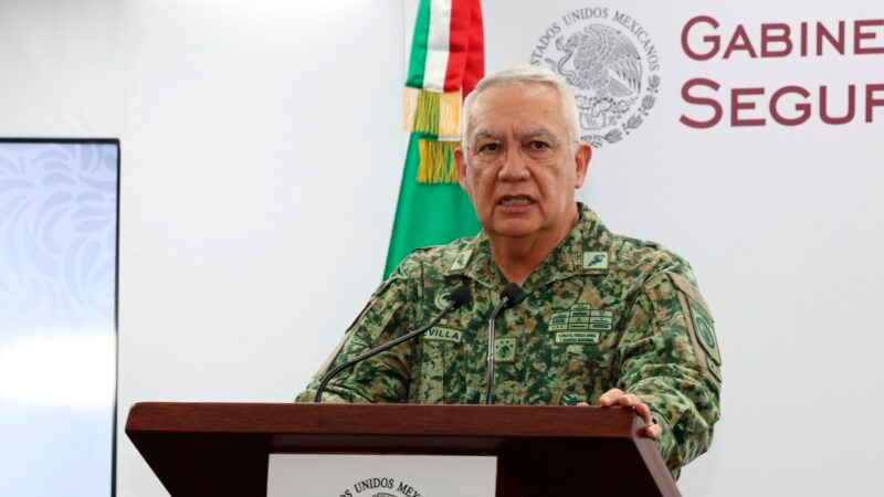 "La seguridad aérea en peligro: descarte la autoridad definió reglas para el sobrevuelo de aviones extranjeros sobre el suelo patrio"