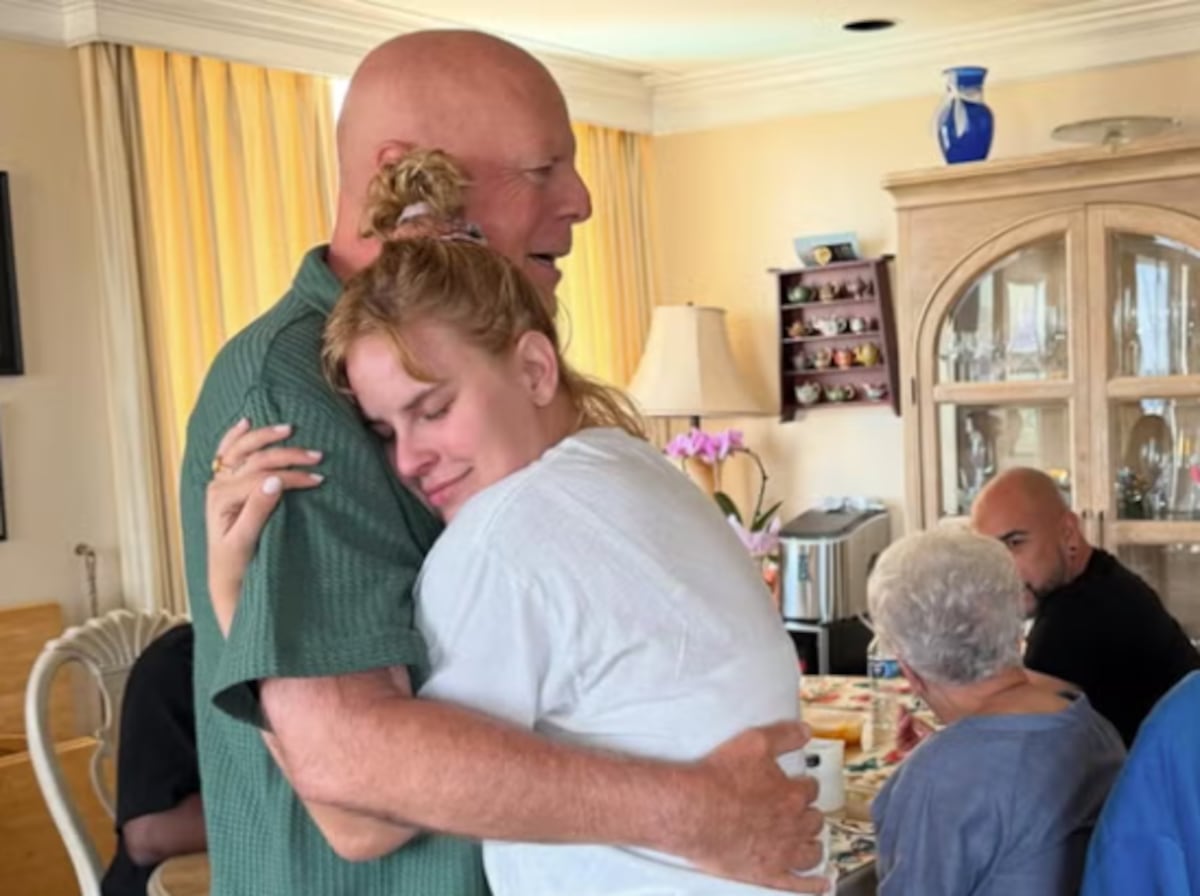 La Misteriosa Crisis de Bruce Willis: La Desesperada Sospecha de la Salud del Icono del Cine