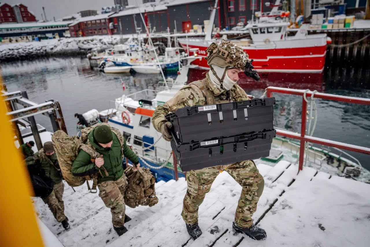 La Amenaza Europea: Trump descarta la cooperación y advierte que el planeta no estará en peligro si no se hace con Groenlandia